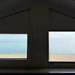 M170 - Marcelli, Trilocale Fronte Mare Con Posto Auto マルチェッリ